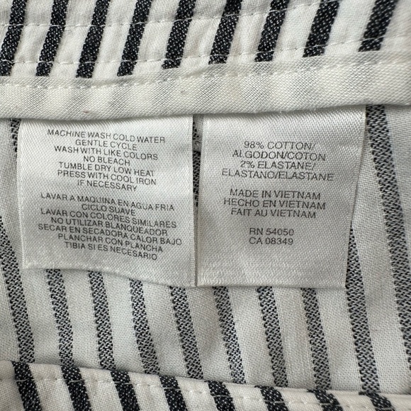 🛍️ stretch Jones New York sport 98 % cotton 2% spandex capri pants. - Picture 9 of 10